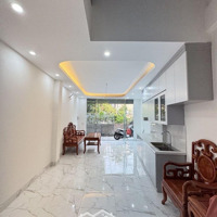 Bán Nhà 30M- 5 Tầng Mới Gần Chợ Xuân Đỗ - Cự Khối. Giá Rẻ Nhất Khu Vực