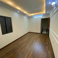 Bán Nhà Bát Khối, Phường Thạch Bàn, Long Biên 33m2, 5T chỉ 4,85 tỷ