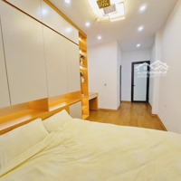 Bán Gấp Nhà Riêng Tại Đường Hoàng Mai, Hoàng Văn Thụ, Hoàng Mai, Hà Nội Giá Ưu Đãi 5,X Tỷ, 28M2