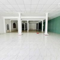 Cho thuê mặt bằng đường phạm hùng, bề ngang 11m, p. lê bình