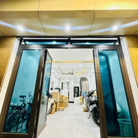 Cực Phẩm Nhà Mới Đẹp Ở Ngay, Phố Hoàng Cầu, Đống Đa,Diện Tích50M2 X 7 Tầng Thang Máy,Mặt Tiền4.1M, 15.5 Tỷ