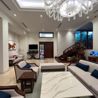 Siêu Phẩm Biệt Thự Pháp Giữa Lòng Tây Hồ Hàng Hiếm 165M2 Giá Chỉ 58 Tỷ!