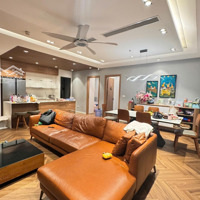 Chính Chủ Bán Nhanh Căn Hộ Vip Nhất Dự Án - 180M2 4 Phòng Ngủ - 390 Nguyễn Văn Cừ