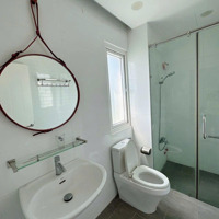 Bán Nhà Phố Lớn 123.5M2, 3 Phòng Ngủ 5 Vệ Sinh Sân Quanh Nhà, Tại Melosa Khang Điền, Phú Hữu, Quận 9