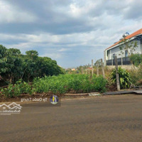Bán Lô Đất Nằm Ngay Mtđ Đường 30/4. P3,Tp Sóc Trăng,Đất Sạch Đẹp Xây Dựng Tự Do. Diện Tích: 120M2 Shr. 650 Triệu