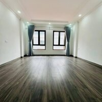Nhà Đẹp, Mới, Thang Máy, Phố Giáp Bát, Hoàng Mai 33m, 6 tầng, mt 4.3m, giá 8.6 tỷ.