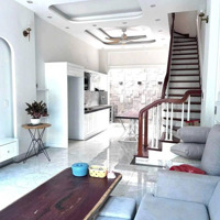 Chủ Gửi Nhà 1 Trệt 2 Lầu Đối Diện Vinhomes Q9Diện Tích52M2 Shr Nằm Đường Nguyễn Xiển Hiện Đang Cho Thuê