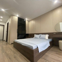 Nhà Đẹp Giá Hời Việt Hưng Long Biên, Gần Phố, 45M2 - 5T Có 6.X Tỷ