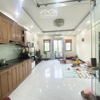 Bán Nhà Phố Hoàng Mai Ngõ Thông Oto Tránh