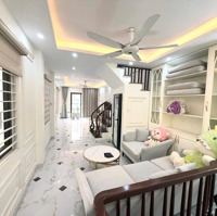 Bán Gấp Nhà 5 Tầng Lô Góc Phương Canh, Ngõ Thông Ô Tô Đỗ Cửa, Giá: 8.2 Tỷ, Liên Hệ: 0968.371.359 Xem Nhà