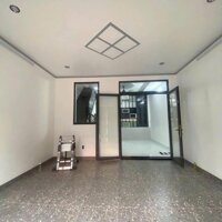 Bán Nhà Mặt Tiền Đường Thông Nhà Diện tích Lớn Thoáng Mát