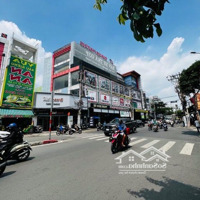 Chủ Định Cư Giảm Mạnh Còn 25,8 Tỷ,Một Chdv Đang Kd Tốt Ngay Hoàng Sa-6 Tầng- 11 Phòng Ngủđầu Tư Ngay.