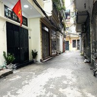 Bán Nhà Dân Xây Khu Phân Lô Quân Đội Phố Ngọc Thuỵ Q.long Biên. Diện Tích: 40M Ngõ Thông Oto. Giá Bán 8 Tỷ 800 Triệu