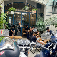 Cho Thuê Mặt Bằng Có Cà Phê Tầng Trệt Có Phòng Ở Lại Và 3 Căn Hộ Dịch Vụ Trang Bị Đầy Đủ Tại Quận 3
