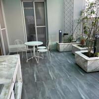 Cho thuê căn Penthouse Star Hill. DT 224m2- Nhà đẹp- 4 Phòng- 3 Toilet. View Thành Phố. Giá thuê 2.700 USD/Tháng