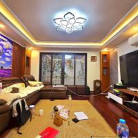 Bán nhà phố Lê Thanh Nghị. Nhà ở luôn. Gần phố . 43m giá 8.9 tỷ