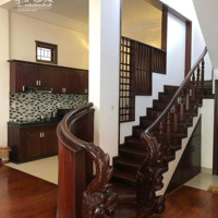 Bán Biệt Thự Cách Biển Mân Thái Hơn 700M, Ngay Đường Hồ Nghinh, Sơn Trà, Đà Nẵng