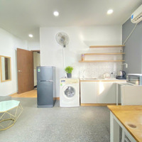 Cho Thuê Căn Hộ Ban Công Quận 1_2 Phòng Ngủ 60M2_Thang Máy_Công Viên Lê Văn Tám_Nhà Thờ Hồng