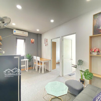 Cho Thuê Căn Hộ Ban Công Quận 1_2 Phòng Ngủ 60M2_Thang Máy_Công Viên Lê Văn Tám_Nhà Thờ Hồng