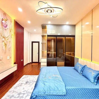 Bán Nhà Ngõ 68 Triều Khúc 41M 5 Tầng Ngõ Thông Kinh Doanh, Giá Bán 7,9 Tỷ Nhà Cho Thêu 20 Triệu/Tháng