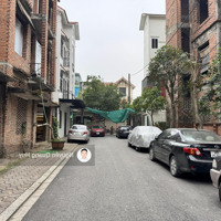 Chính Chủ Gửi Bán Căn Biệt Thự Thô, 123M2 Tại Thôn Cam, Xã Cổ Bi, Hai Mặt Đường Trước Sau.