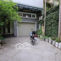 Bán Nhà Mặt Phố Đường Đôi Huyện Uỷ Gần Hồ Điều Hoà, Vỉa Hè 6M, 2 Mặt Thoáng Kinh Doanh Đỉnh.