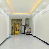 MẶT PHỐ LĨNH NAM KINH DOANH DỈNH 21 TỶ MẶT TIỀN 4M
