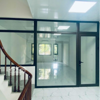 Cho Thuê Văn Phòng Tại Kđt Geleximco, 95Mx4 Tầng, Full Điều Hoà Giá Bán 20 Triệu Liên Hệ: 0913034568