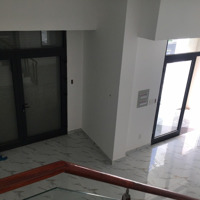 Cho Thuê Nhà Phố 5 Tầng Có Thang Máy Giá Bán 25 Triệu/ Tháng