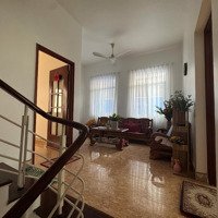 Cho Thuê Biệt Thự Mỹ Kim 3, Phú Mỹ Hưng 4 Phòng Ngủ Full Tiện Ích, Cạnh Công Viên, Khu Dân Cư Vip