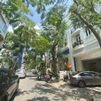 Bán Gấp Nhà Mặt Phố Tại Khu Nhà Phố Hưng Gia, Nguyễn Văn Linh, Tân Phong, Q7, Giá Tốt 29 Tỷ, 350M2