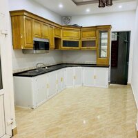 Bán nhà ngõ ô tô 50m 4 tầng phố Vương Thừa Vũ giá 15 tỷ.