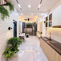 Bán Nhà Lê Hồng Phong, Quận 5 Có Sẵn Dòng Tiền 15 Triệu/Tháng Giá Chỉ 2.6 Tỷ 45M2 Sổ Sẵn Công Chứng