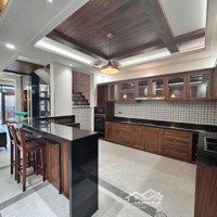 Bán Nhà Phố Mỹ Phước Ngay Sát Chung Cư Urban Hill Hầm + Trệt + 2 Lầu + Áp Mái , 4 Phòng Ngủcó Thang Máy