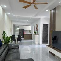 Cho thuê căn hộ 3PN 2WC 89m2 + 25m2 sân tại Sky Garden 2, Phú Mỹ Hưng Quận 7, giá 35tr/tháng