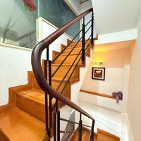 Nhà Vị Trí Sầm Uất 45M2 Nguyễn Tri Phương, Q.10