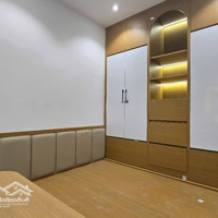 Bán Nhà 6Tầng Tm, Gần Phố Lê Duẩn, Đống Đa, Hà Nội 31M² Giá Ưu Đãi 8,7 Tỷ, Oto Cách 1 Nhà.