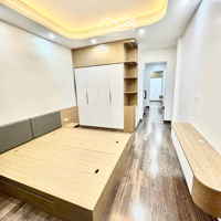Nhà Kinh Doanh Cầu Giấy - Oto Vào Nhà - Vị Trí Vàng - 46M - Giá Chỉ 15.9 Tỷ