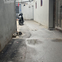 Nhà 5 Tầng Hữu Hưng Đại Mỗ, 50M2- 5 Tầng - 7 Tỷ. Đi 40M Ra Phố.