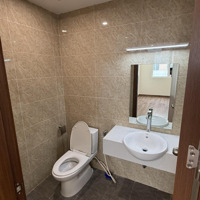 Bán Căn Hộ 3 Phòng Ngủ82,1M2 Nhà Mới - Sẵn Sổ Giá 3,8Xx Tỷ ( Rẻ Hơn Cđt 400 Triệu ) Liên Hệ Ngay Xem Nhà
