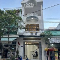 Cho Thuê Toàn Bộ Căn Nhà Mặt Tiền Gần Trung Tâm Thành Phố