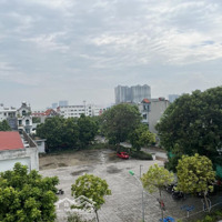 Bán Nhà Trâu Quỳ - Gia Lâm - Cực Phẩm - Kinh Doanh - Chủ Lộc Lá - 100M2 - 18,78 Tỷ.