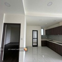 Giá Thật! 3Pn 3 Vệ Sinhcentery -Diện Tích120,7M2 - View Hồ Bơi Đẹp Nhất Dự Án - Nắng Sáng, Chiều Mát - Có Ô Xe