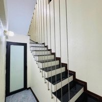 Chính Chủ Cần Tiền Bán Gấp Nhà 3 Tầng Mới Tại Mặt Đường Quốc Lộ 38 Phường Hồ, Sát Kcn Thuận Thành 2