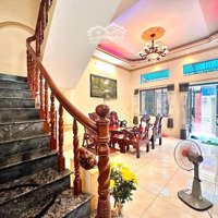 Bán Gấp Nhà Đường Cmt8 Ngay Tuyến Metro Số 2, 3 Tấm, 4 Phòng Ngủ 60M2 Chỉ 9 Tỷ. Vuông Đẹp, Nội Thất Xịn