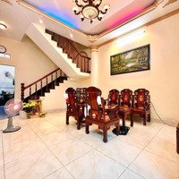 Bán Gấp Nhà Đường Cmt8 Ngay Tuyến Metro Số 2, 3 Tấm, 4 Phòng Ngủ 60M2 Chỉ 9 Tỷ. Vuông Đẹp, Nội Thất Xịn