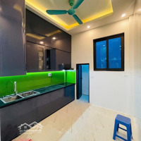 Bán Gấp Nhà Khương Đình - Thanh Xuân 36M2 - 5 Tầng 6 Phòng Ngủ- Ô Tô Đỗ Cửa - Full Nội Thất - Hot!