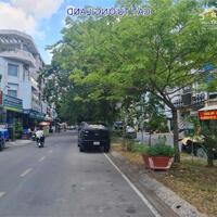 Chính Chủ bán nhà Số 10 ĐÀM THẬN HUY, ngay chợ Tân Hương. Giá TL tốt.