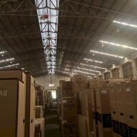Cho Thuê Hoặc Bán 4300 m2 mặt tiền phạm hùng