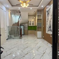Phố Bạch Mai Nhà Đẹp Ở Ngay Mới Kính Kong Vẫn Còn Thơm Mùi Nước Sơn